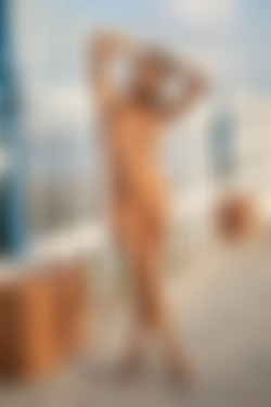 [photodromm.com] 2020-01/[photodromm.com] - 2020.01.28 - Clover - Favignana Beach Club II (x46) 2000x3000/28l.jpg